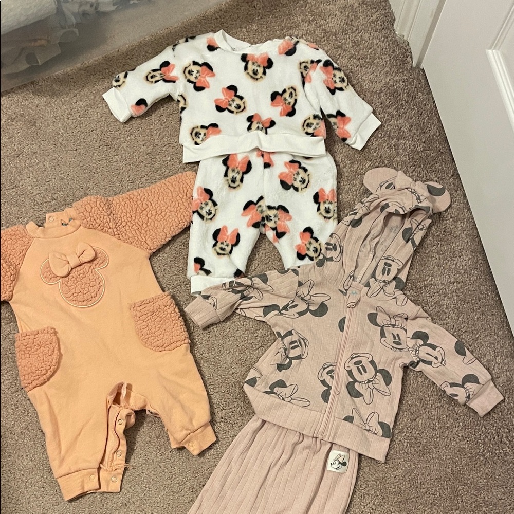 Disney Baby Set with Mickey and Minnie in Cream, Peach, and Tan